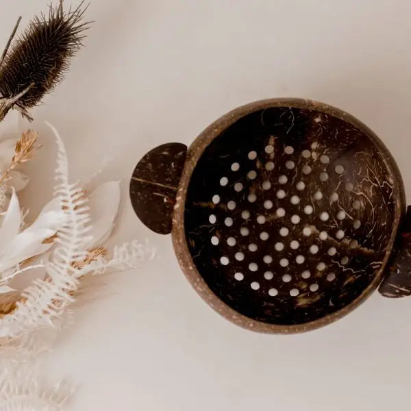 coconut colander