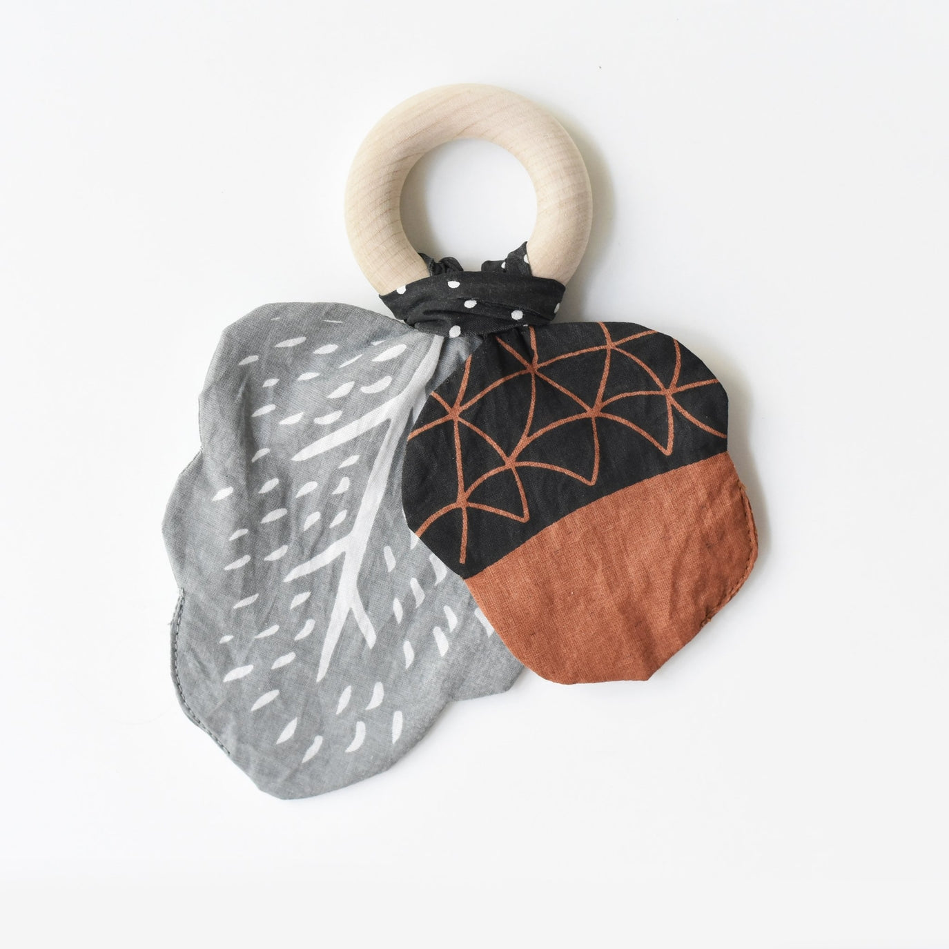Organic Acorn Crinkle Teether
