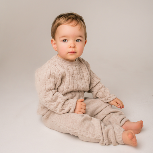 Merino Wool Cable Knit  Sweater in Oatmeal