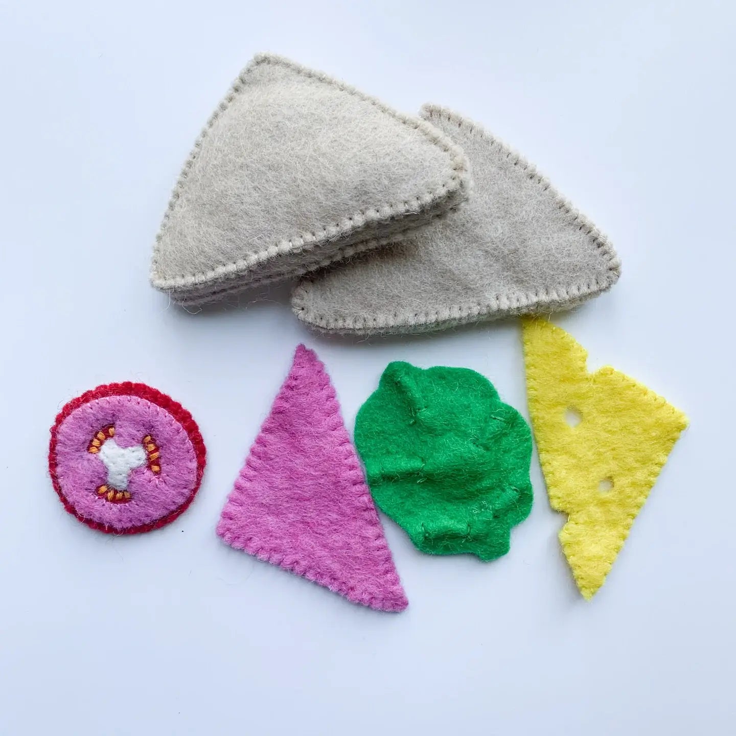 felt sandwich set divided in its pieces