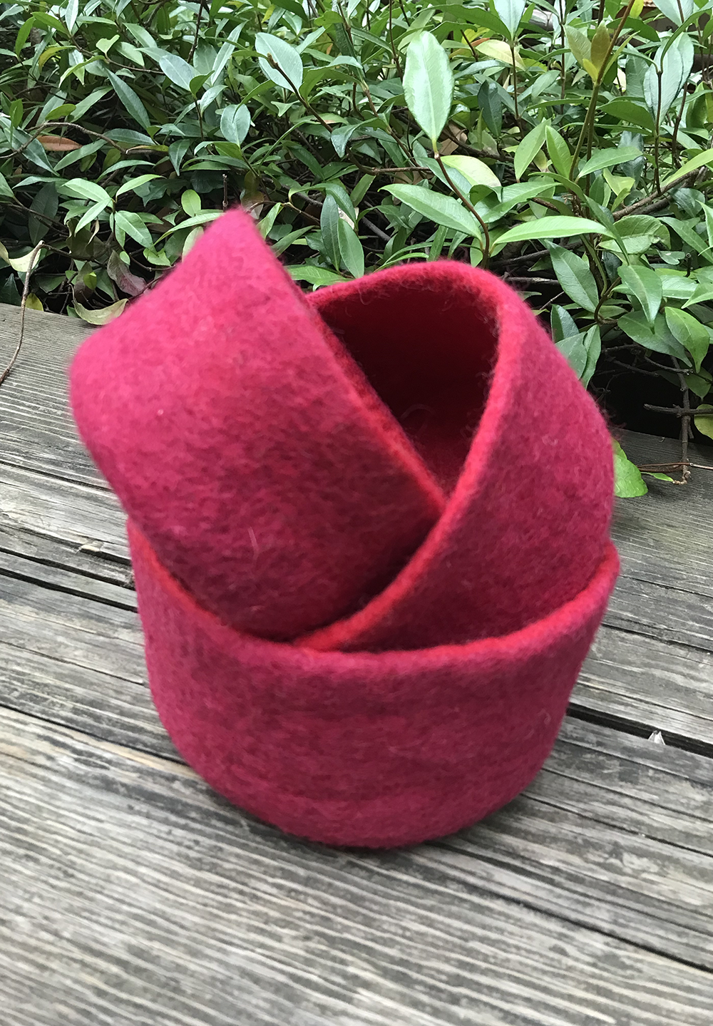 Red Wool Felt Bowl Set