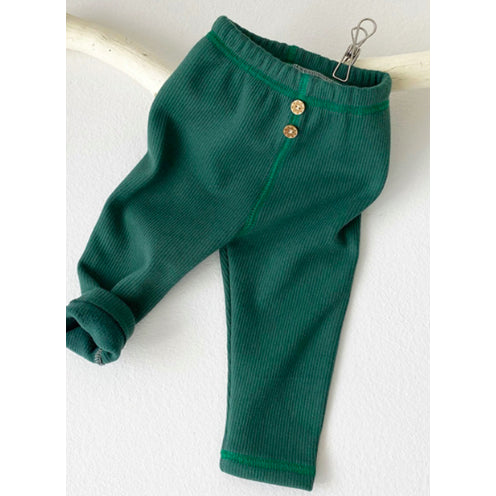 Cozy ribbed pants by Mama Siesta in green