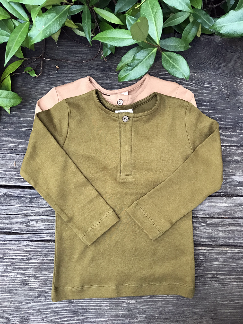 Organic Solid Long Sleeve in Olive