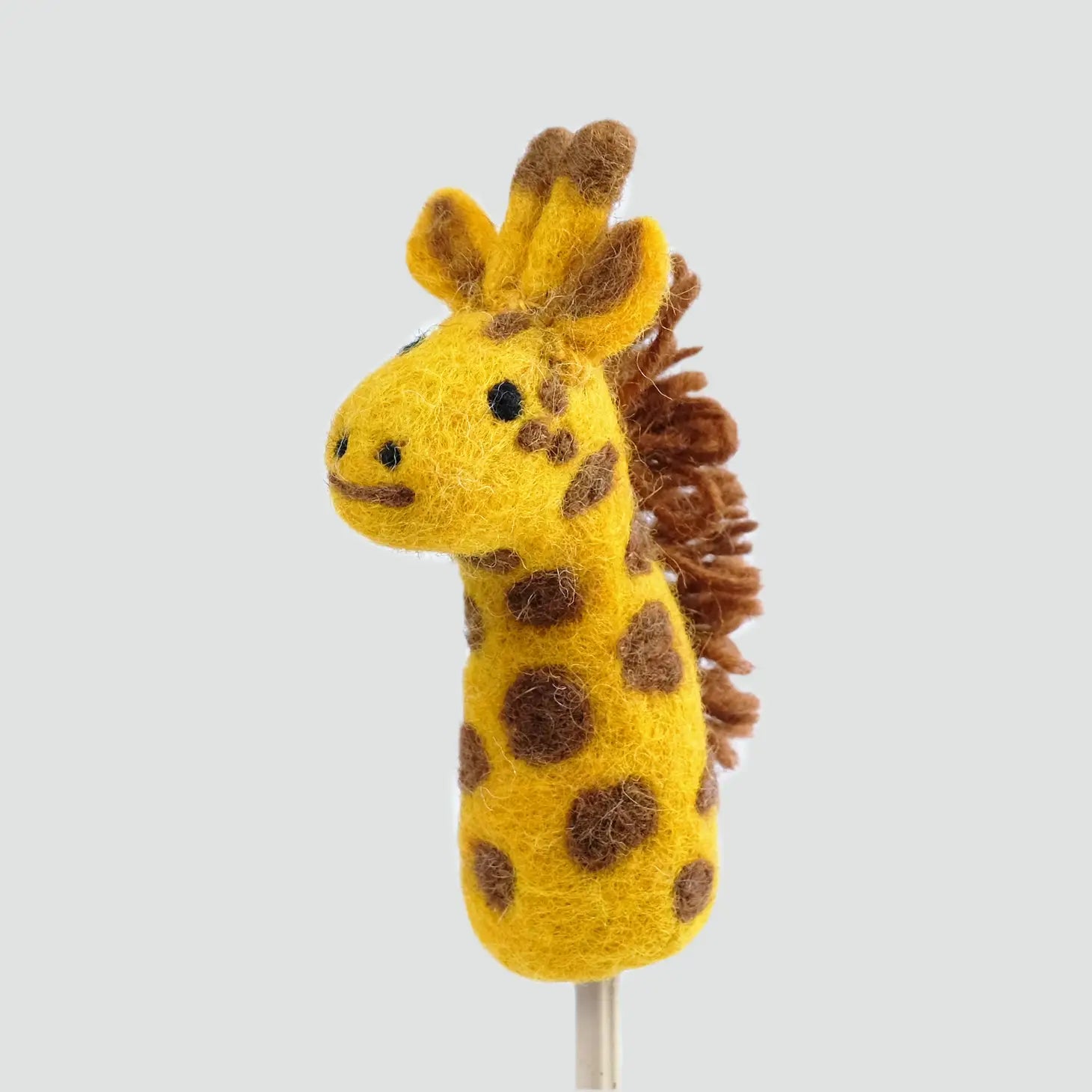 giraffe felt finger puppet